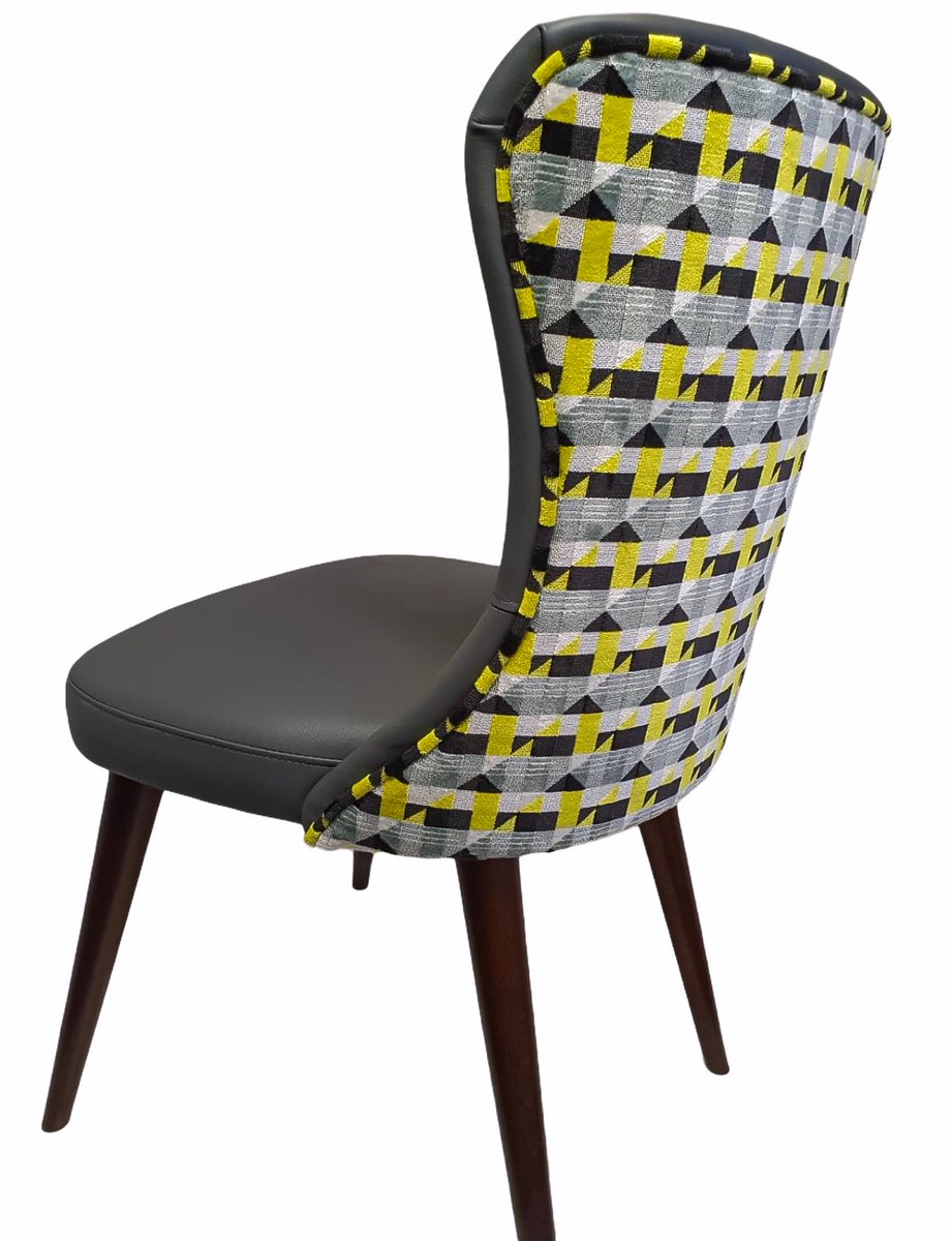 #bespokefurnituremaker #furniture #furnituredesign #contractfurniture #contractfurniturecompany #contractfurnituresupplier #design #interiordesign #interiors #furniturelovers #workplace #sidechair #diningchairs #chair #chairdesign #deepbuttoning  #manufacturers #justpscontract