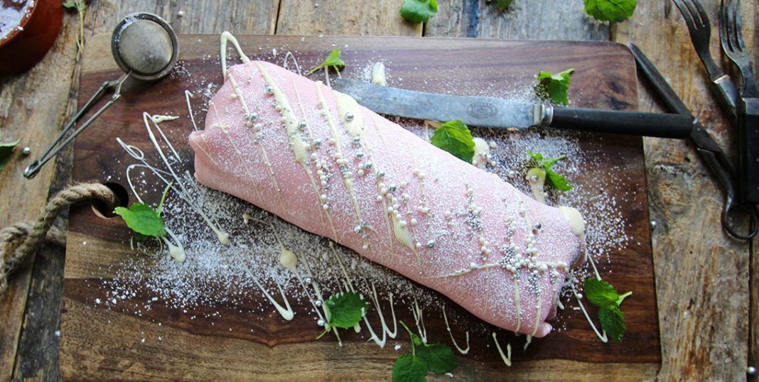 4 Scandinavian cake recipes you will love. There's a reason the Swedes have national days dedicated to their cakes 💛 buff.ly/32vz0jw
#recipe #sweden #scandinavia #yum #yummy #cake #bake #love #recipes