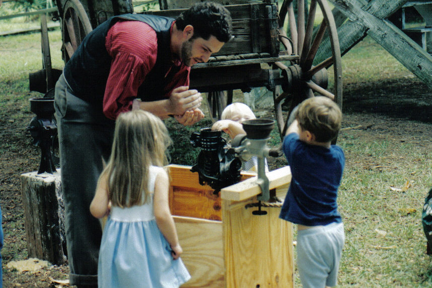 LSURuralLife's tweet photo. Harvest Days
Saturday, October 3rd, 2020
8:00am until 5:00pm
Living History demonstrations will interpret activities that took place on Louisiana farms and plantations during harvest time in the 1800s.
@LSURuralLifeMuseum https://t.co/ninQiNFYY6