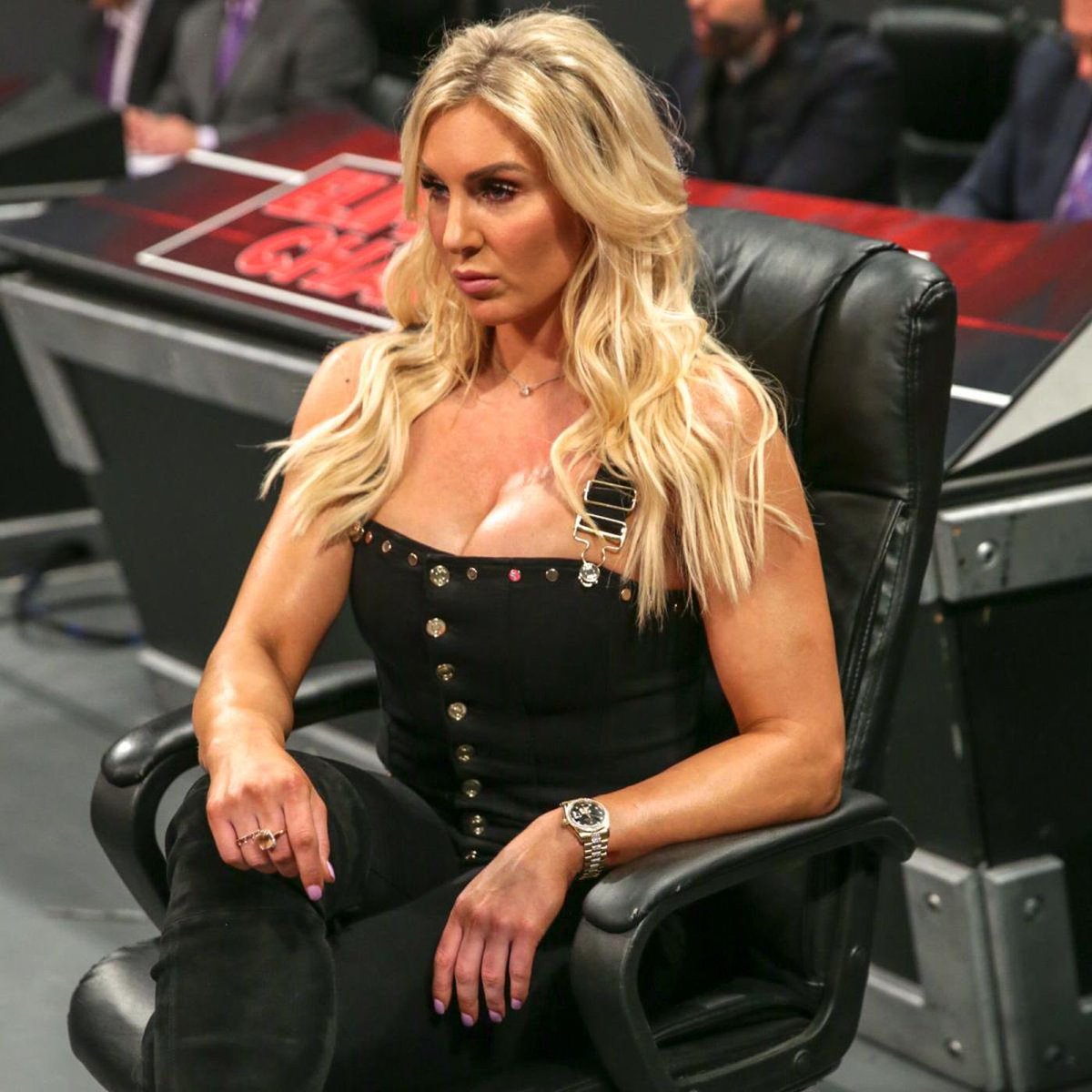 charlotte flair as lays, a thread.