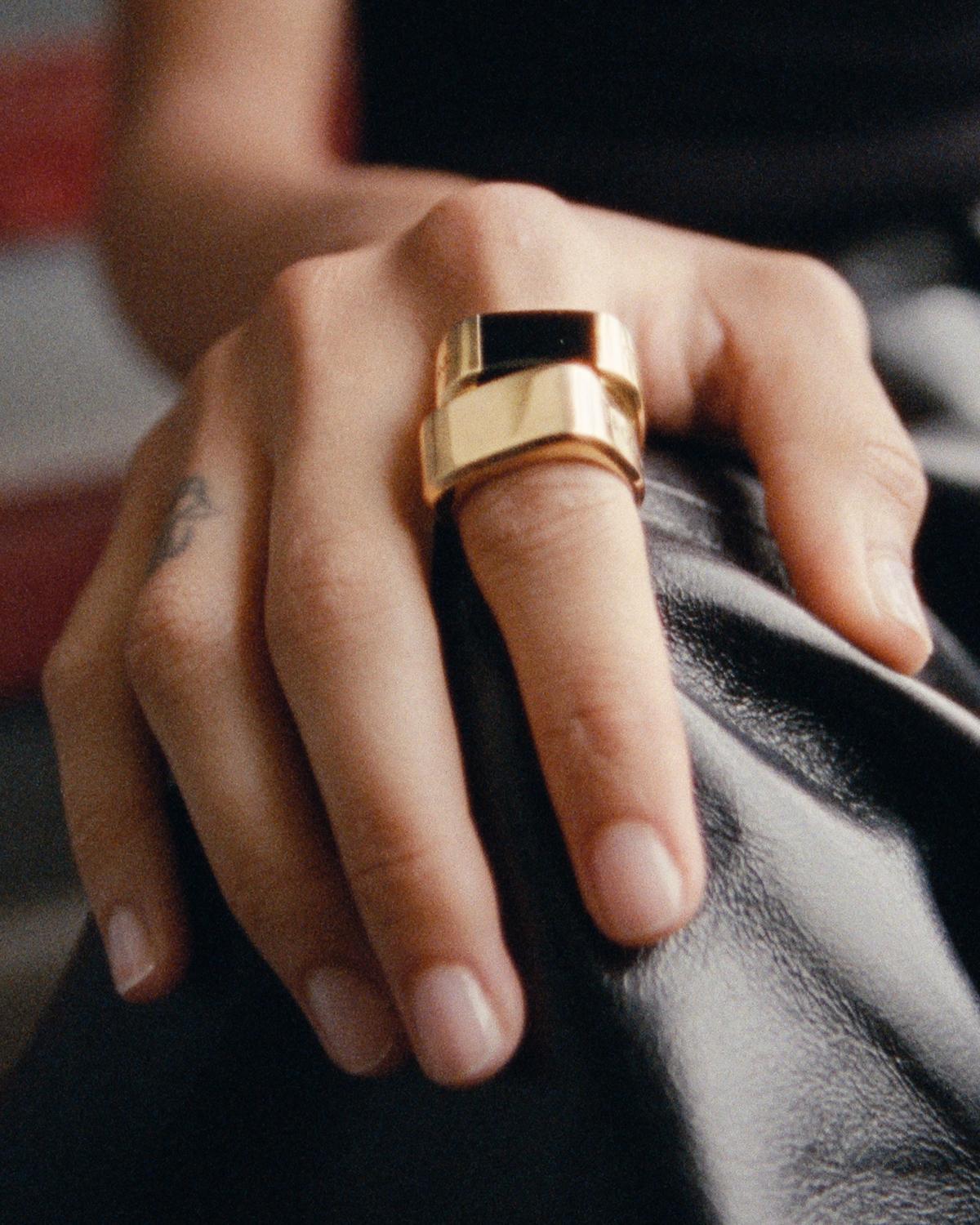 Tiffany makers signet ring deals
