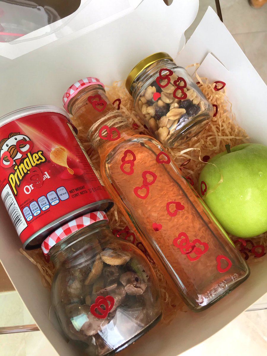 estefaniadduque's tweet photo. Los invito a ver las opciones divinas que manejo en mi página para amor y amistad!🤩✨❤️ @desayunosdulovely https://t.co/IhawLjV3cm https://t.co/lRH2NSj8R5