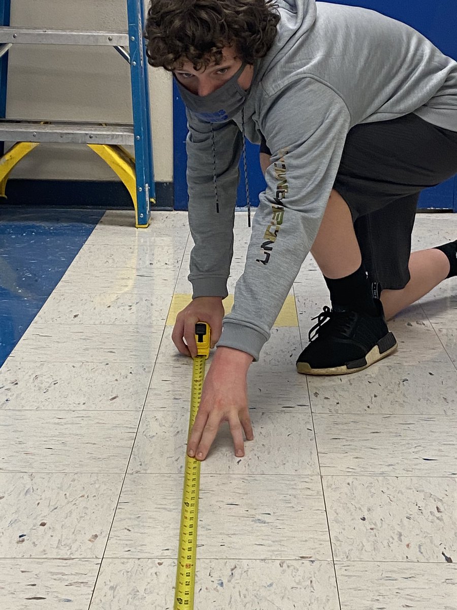 maiseroullet's tweet photo. It’s great to be back into the swing of things at school. Week #2 and students in the High School woodworking and carpentry classes are doing their measurement tasks. Woodworking students also learned how to use calipers #GoVikings https://t.co/qgDwhggLcX