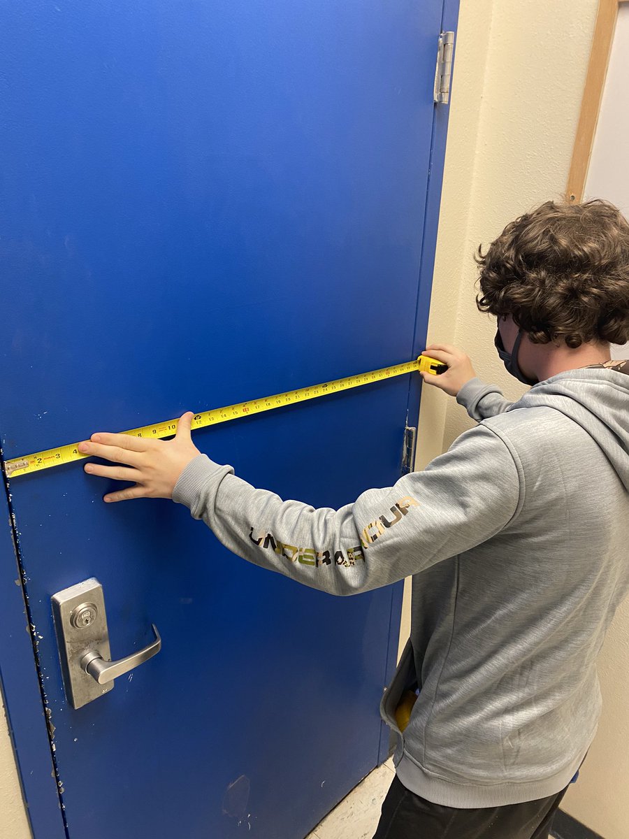 maiseroullet's tweet photo. It’s great to be back into the swing of things at school. Week #2 and students in the High School woodworking and carpentry classes are doing their measurement tasks. Woodworking students also learned how to use calipers #GoVikings https://t.co/qgDwhggLcX