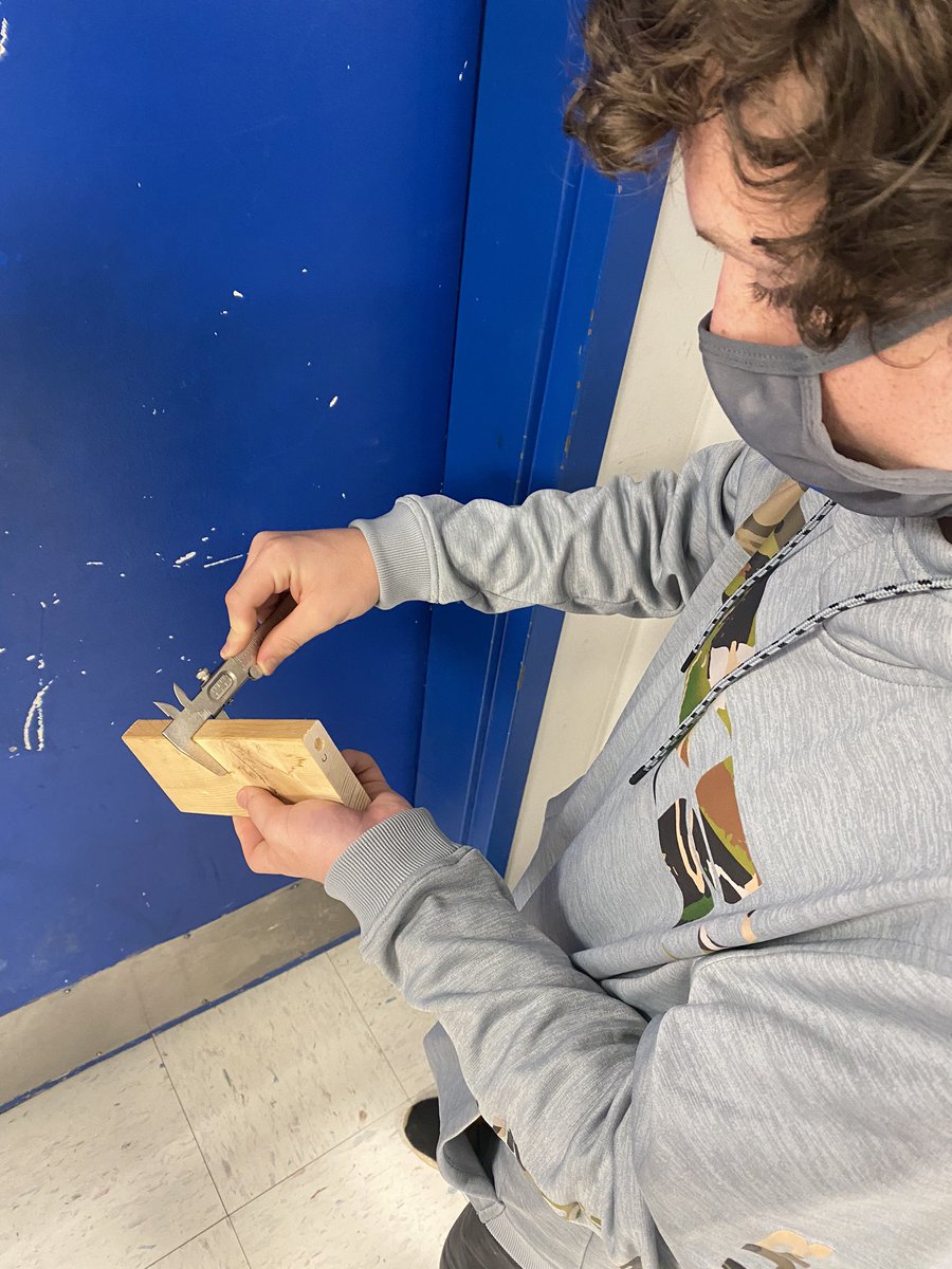 maiseroullet's tweet photo. It’s great to be back into the swing of things at school. Week #2 and students in the High School woodworking and carpentry classes are doing their measurement tasks. Woodworking students also learned how to use calipers #GoVikings https://t.co/qgDwhggLcX