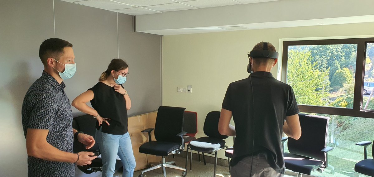 Virtual_Joanny's tweet photo. La réalité virtuelle appliquée à l’orientation et à la formation : de nouveaux usages émergent dans les entreprises !

ViRtual Création est fier de partager sa passion aux côtés de professionnels motivés et engagés !

@lingenheld 

#réalitévirtuelle #vr #Travauxpublic #lingenheld https://t.co/VEXzJUVAdx