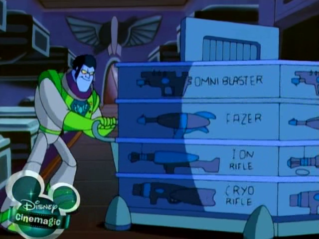 We see exactly the moment that Warp decides to work for Zurg, and him just fucking lifting CASES of weapons from the Star Command armory. (I am also just noticing the green gloves. Maybe to denote them starting out? Or an animation error lol) (23/?)