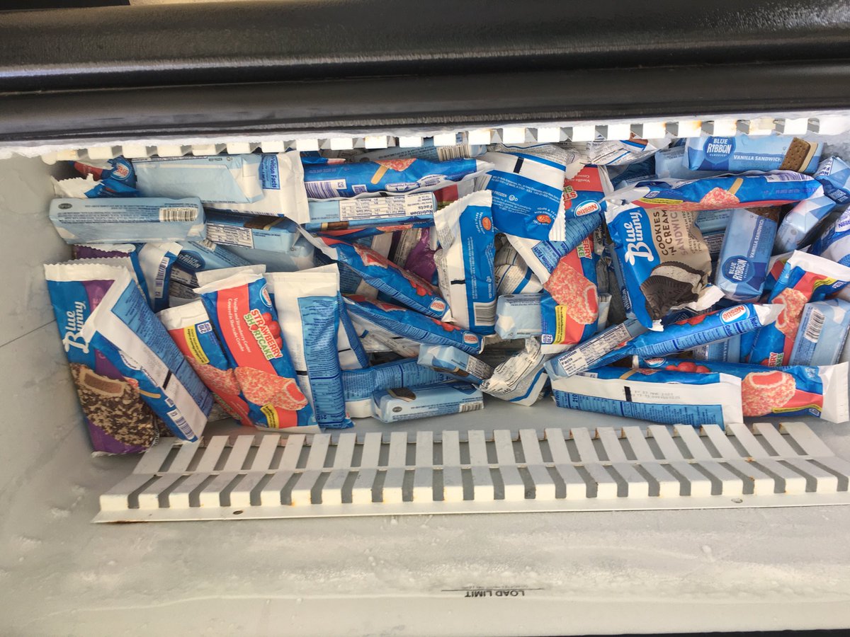 larryfaerman's tweet photo. ⁦@PBFAU⁩ Ice Cream Day! https://t.co/Nw9p6O79O0