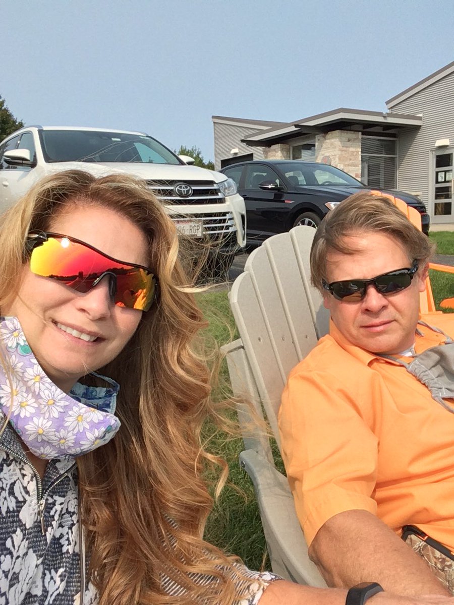 JDB01's tweet photo. Soaking up the late summer sun. https://t.co/FoaTPE3FU0