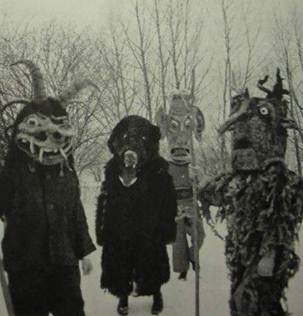 HorrorCarnival's tweet photo. Halloween apparitions from days gone by. https://t.co/VkHF5FMLJF