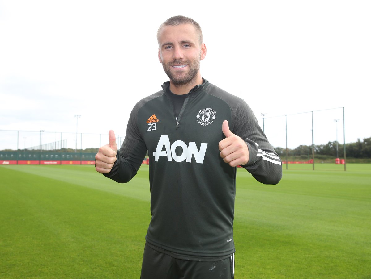 ManUtd_MY's tweet photo. Dengan kesempatan ini kami di #MUFC mengucapkan Selamat Hari Malaysia buat pengikut dan penyokong kami dari Malaysia! 👍 https://t.co/trEXn8jWLd