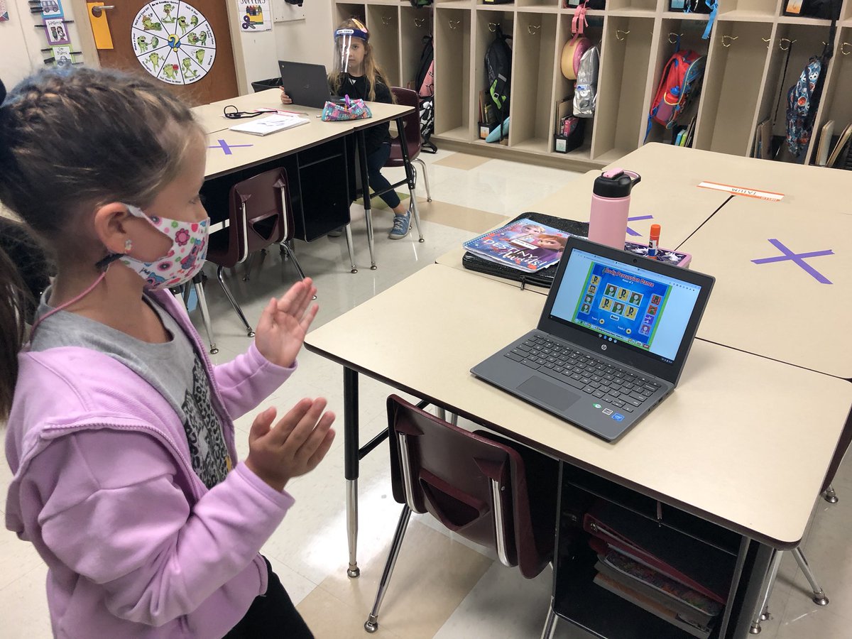 annaluehoffman's tweet photo. 2nd grade had fun learning about patterns of 3 in music today and practicing that with body percussion moves! @CISDWalker   @OfficialCISD @CrandallBand https://t.co/oW1Vt147xl