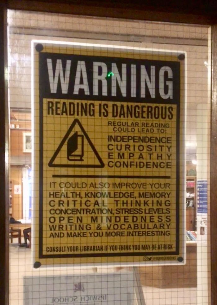 thelaceylondon's tweet photo. READING IS DANGEROUS! ⚠️

#amwriting #amreading https://t.co/t7cydPB8BL