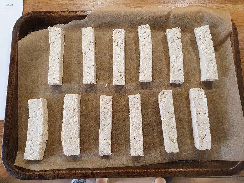 RealVeganRecipe's tweet photo. Tofu pizza bite experiment underway!

They're baking right now, if they taste AWESOME I'll share the #vegan recipe later today! 

#tofu #pizzastyle https://t.co/OwRu4hOV55