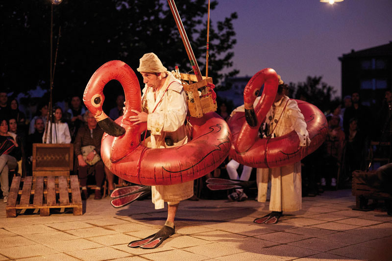 circat2014's tweet photo. #CircVermut, #LaFemFatal, #DuoLaos, #Kerol, #SOONcircuscompany, @CentraldelCirc, @cialatal, @hoteliocandi, @mumusic_circus, @TeatreraLa, @slowolou and #ManoloAlcantara.
Tickets must be reserved on the website.
https://t.co/xXPyZgwsZM https://t.co/kd5uZiFaYn