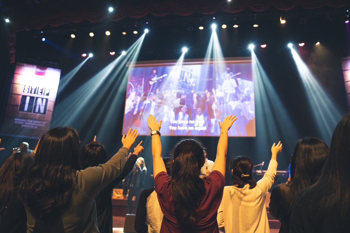 LSTheology's tweet photo. Has your worship been affected during lockdown? Our 12-week, online Multimedia &amp; Multisensory Worship course equips you with the skills to help churches connect with God even during these times.

Sign up today for the 9th of October start date! 
https://t.co/k500a61i3E https://t.co/BA5PvoOlBi