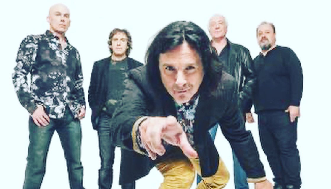 KTJBPodcast's tweet photo. Improviser, musician and beautiful British man Peter Smith leads Louie and Kyle on a deep dive into #Marillion's definitive 1995 release Afraid of Sunlight. Marillion are considered terminally uncool but their devoted fans get it completely right. https://t.co/Vk94nFNBQL https://t.co/A4Fyud6QNR