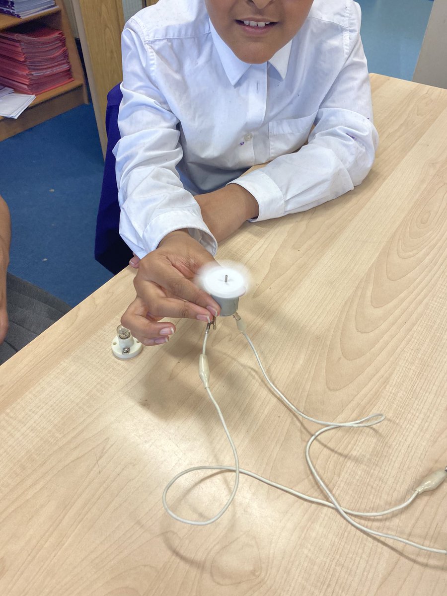 We got stuck into our first Science topic of the year today...Electricity! Was great to see how engaged all of Aquamarine were exploring different circuits! #Science #Year6 #education
