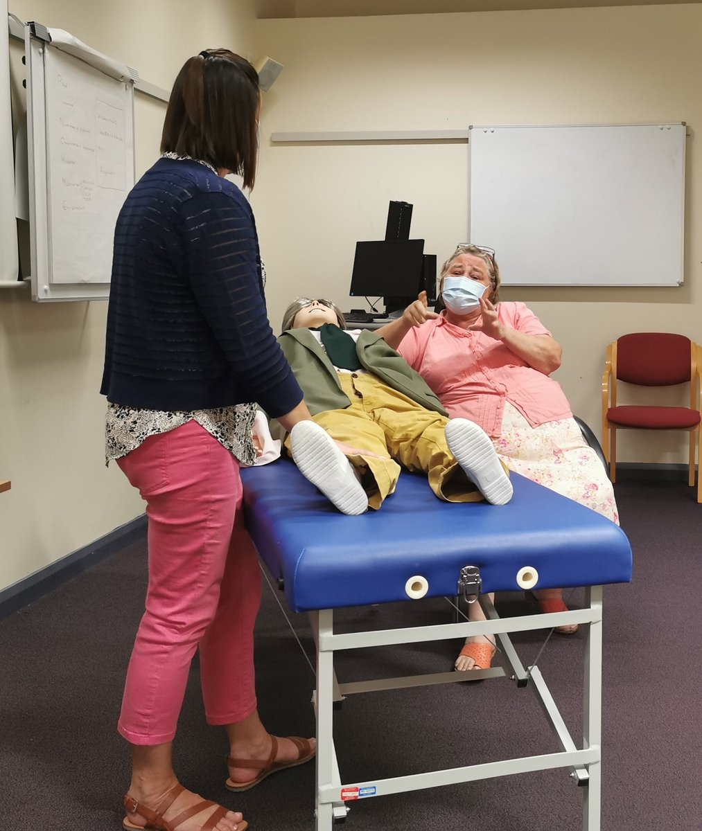tdeweymarn's tweet photo. So great to be able to do some face2face training & even better to have such enthusiastic students & faculty #geec #nandown20 #nandown19 @HECTORcares @gloshospitals #fastastic #SilverTraumaGlos2020 @SimandResusglos @GlosProfEd @NHSGlos https://t.co/1WklvGPy3X