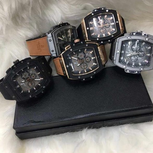 Limited stock!!!All wristwatches are available for immediate deliveryPrice: N7,000 eachPAYMENT VALIDATES ORDERKindly Retweet Linek Laycon Kiddwaya ElitesChallenge Nengi Dorathy Vee and Neo