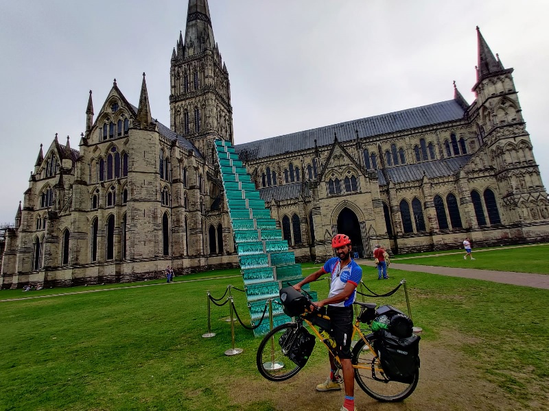BBCWiltshire's tweet photo. Aandy Natarajan is on a 2000m cycle ride to raise money for @Rethink_  and @GrassrootsSP - today he went through Wiltshire! https://t.co/5fPo2l5lyv