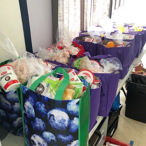 FamilySOS's tweet photo. Tuesday’s = food support days!
A huge thank you to @feednovascotia and @hfxpublib for helping us provide healthy food to the community 🙌
.
.
.
.
.
.
#foodsupport #deliveryday #thankyou #communitysupport #halifaxpubliclibraries #feedns #feednovascotia https://t.co/R9YniOCbAj