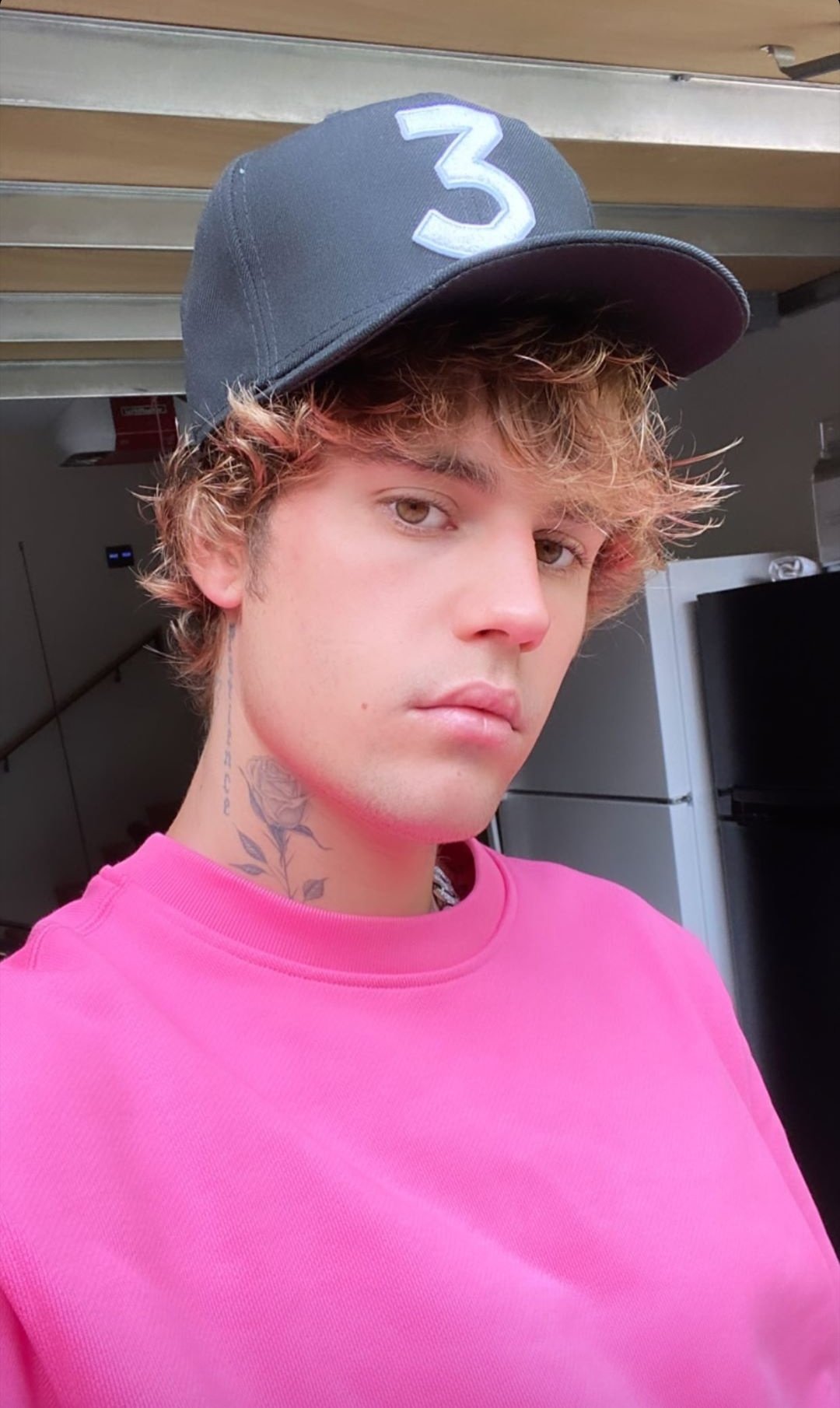Justin bieber pink sweatshirt shop