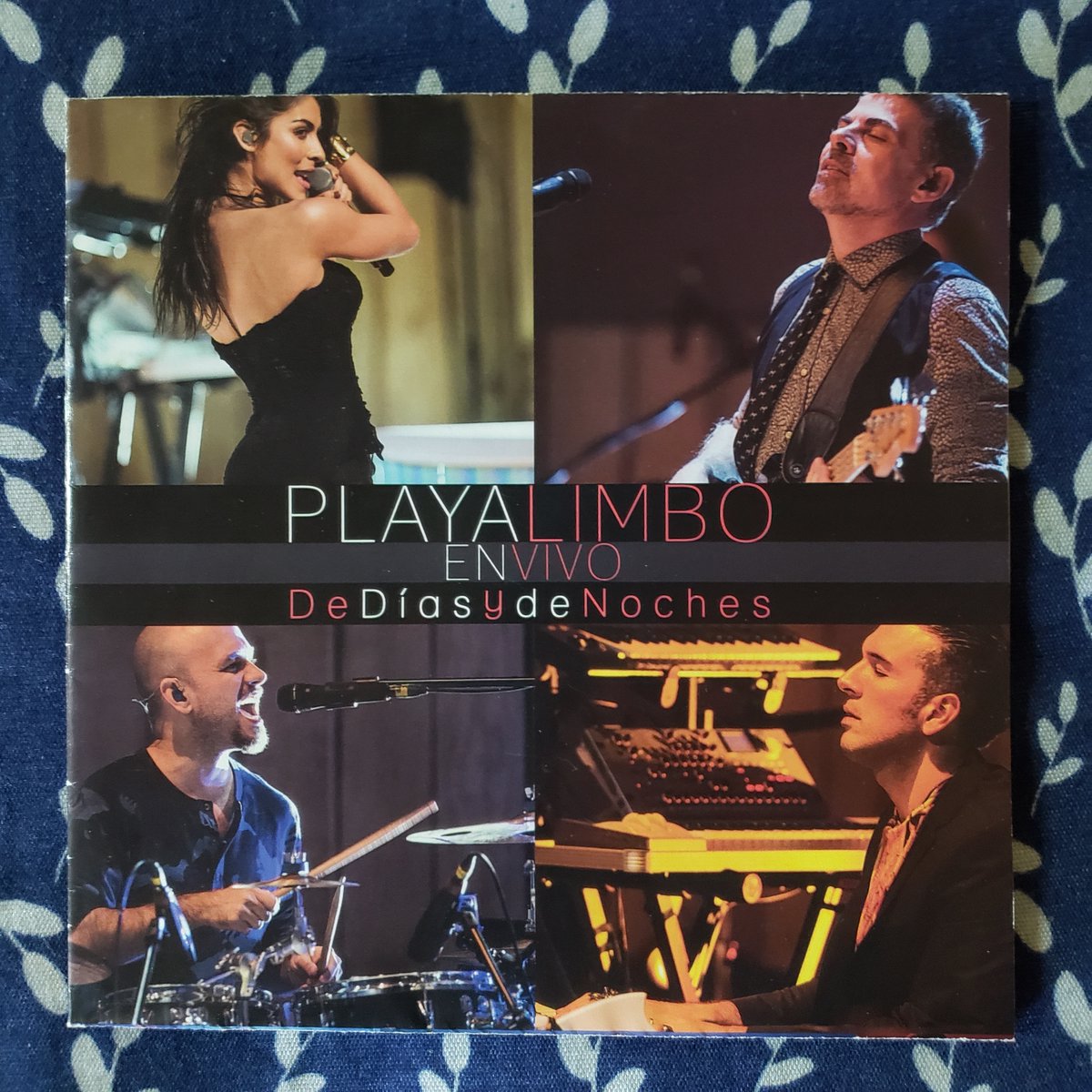 RevistasCDsYMas's tweet photo. @playalimbomusic CD+DVD En Vivo: De Días Y De Noches AUTOGRAFIADO @Sargentoleon

CÓMPRALO AQUÍ 👉https://t.co/n9NvJyQvc6

#PlayaLimbo #MaríaLeón #elecodetuvoz #calendario #aúnpiensoenti #LosAmantes #quésomos #adóndevanuestroamor #imaginarte #eltiempodeti #piérdemeelrespeto https://t.co/9rg6MBgJ1T