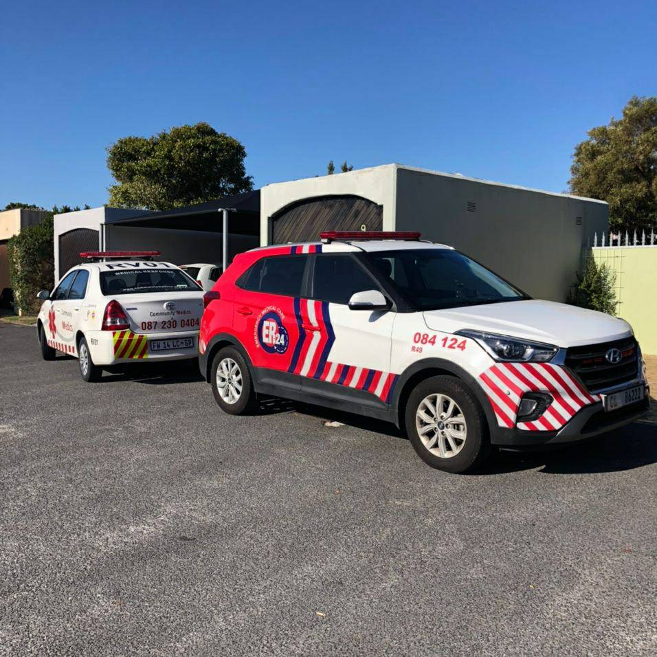 Community Medics (@commedics) on Twitter photo Earlier today Community Medics responded to a call for medical assistance in Table View. Thank you to our volunteers and <a href="/ER24EMS/">ER24 EMS (Pty) Ltd.</a> for the swift response. The patient was promptly transported to hospital. #communitymedics #communityfirst Earlier today Community Medics responded to a call for medical assistance in Table View. Thank you to our volunteers and <a href="/ER24EMS/">ER24 EMS (Pty) Ltd.</a> for the swift response. The patient was promptly transported to hospital. #communitymedics #communityfirst