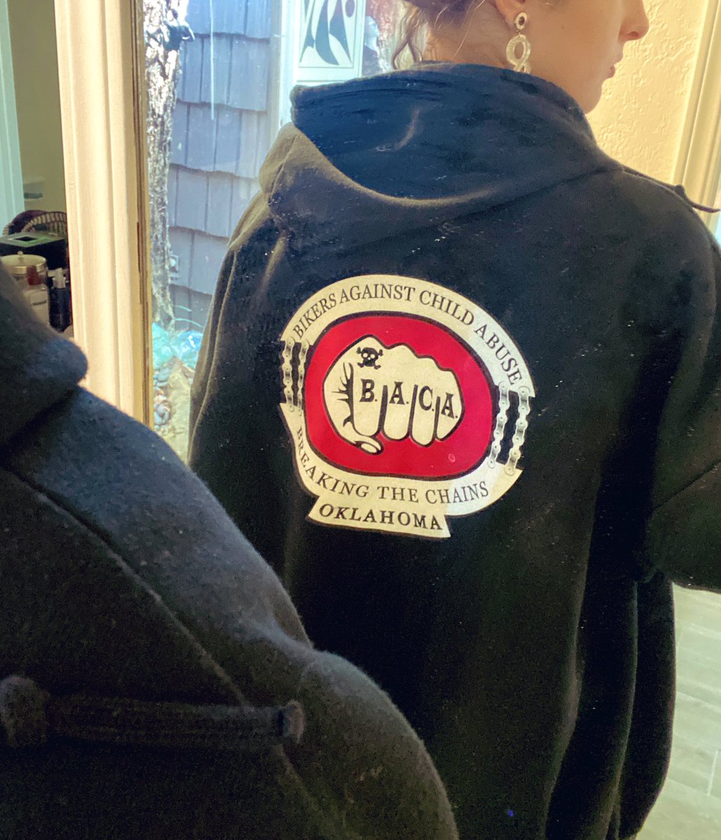 dearmothica's tweet photo. this jacket gives me serotonin https://t.co/Xha3hmwP4x