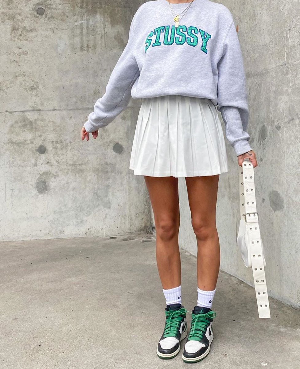 welove_sneakers's tweet photo. Nice outfit by @ginneynoa 🍃 https://t.co/JS7dbwYiOm