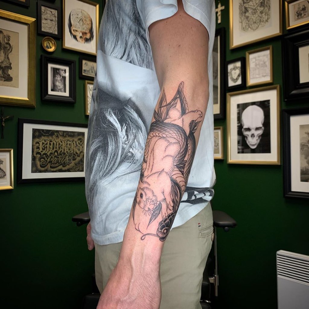 Walkin_Tattoo's tweet photo. Lapin et Serpent encré par @nothedrifter chez @Walkin_Tattoo 🐰🐍

📍 77 Rue Des Archives 75003 Paris https://t.co/HOAmaQ85Cm