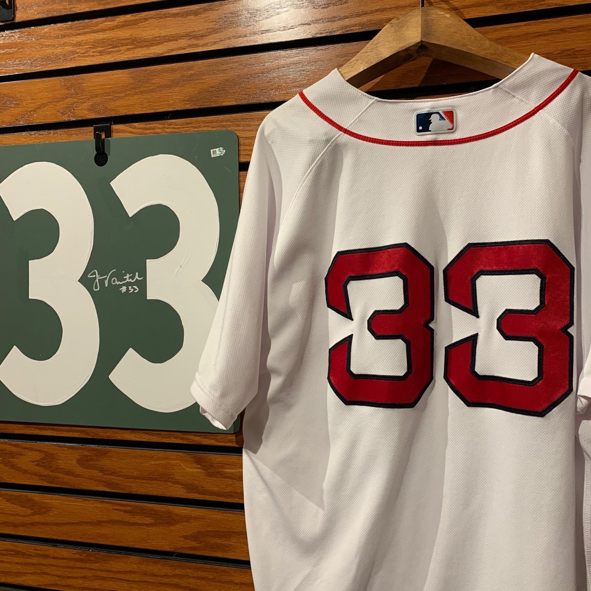 RedSox TeamStore tweet media