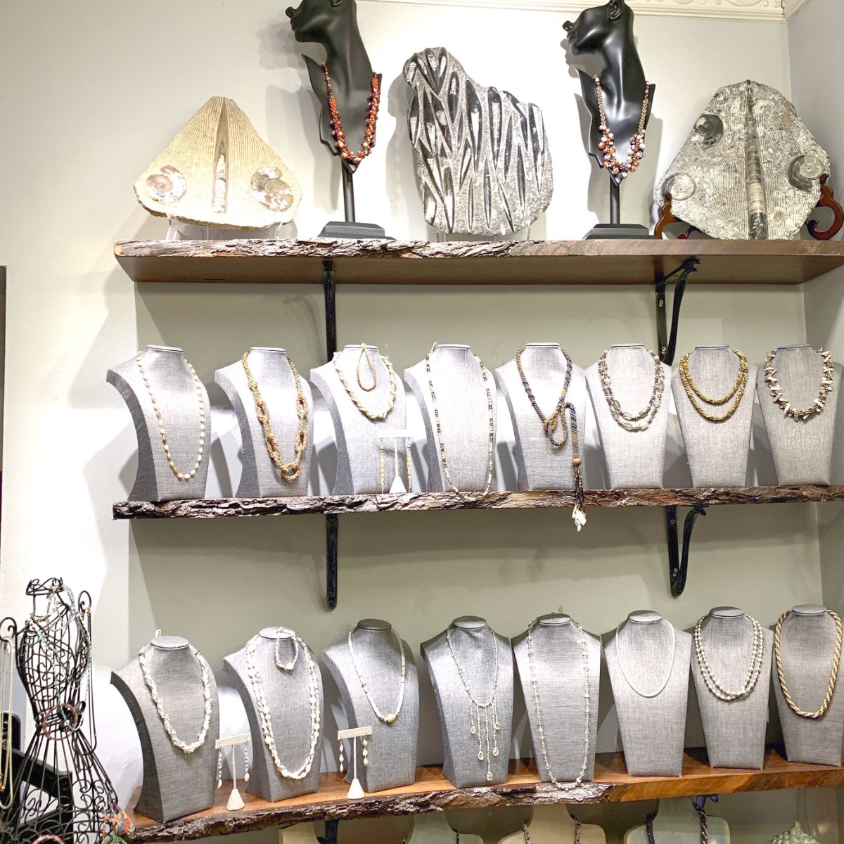 hiddenjewelse's tweet photo. Wire, beads, crochet -- you name it! In our store, we've got fabulous handcrafted jewelry from corner to corner. #hiddenjewelse #southendlocal #jewelry #jewelryartist https://t.co/14xAYfGjD4
