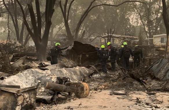 NAT_USAR_NEWS's tweet photo. At the request of the State of Oregon to address the scope of areas to be searched and evaluated the following assets have been deployed. 1 Type-4 (MA-TF1) &amp; 12 single resource HR K9s (AZ-TF1, CO-TF1, FL-TF2, MD-TF1, TN-TF1 &amp; VA-TF1). Photos: UT-TF1 &amp; NV-TF1 in Jackson County, OR https://t.co/QnyrsPf34m