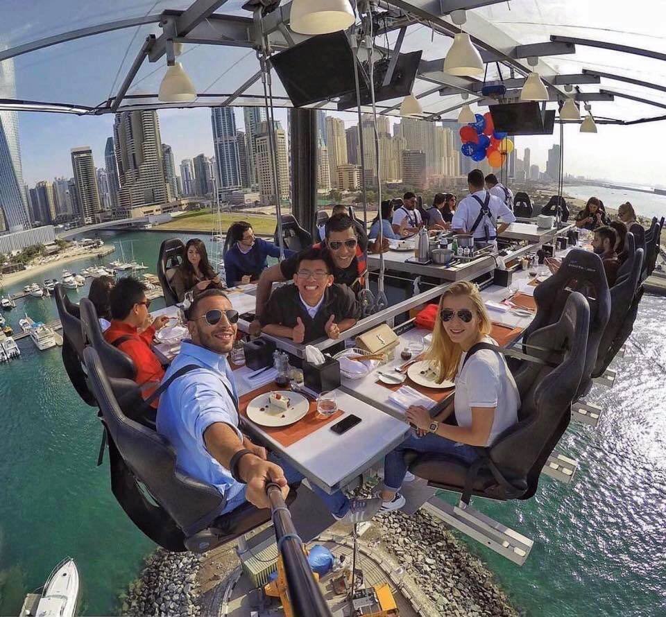 Dinner in the Sky Belgia Dibuka Kembali, Tawarkan Sensasi Makan di