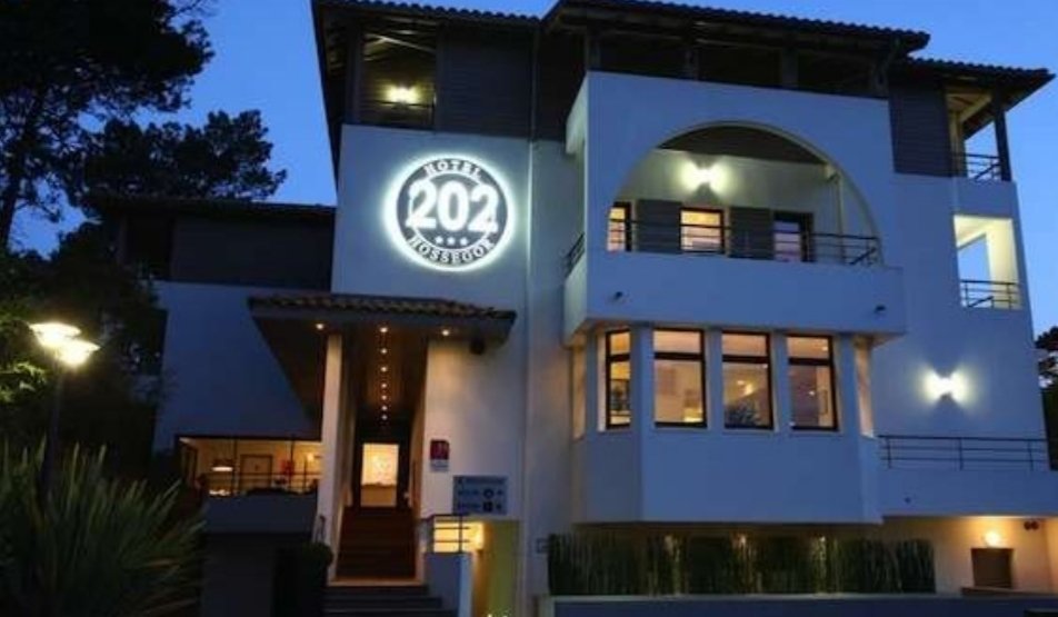 GolfingExp's tweet photo. //A DECOUVRIR SUR NOTRE SITE//
A proximité de #Biarritz, l’Hôtel 202 garantit confort et calme dans un endroit charmant et moderne tout en offrant un accès aux loisirs et à la détente. 👉https://t.co/7fM1lZoEuB
Copyright #hotel202 #voyageenfrance #hossegor #agolfingexperience https://t.co/Jtv22Zx0Xm