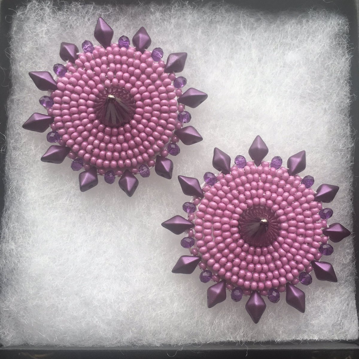 spiked earrings! (on posts) i love them so much, i’ll definitely make more if y’all like them! all available now! dm to claim