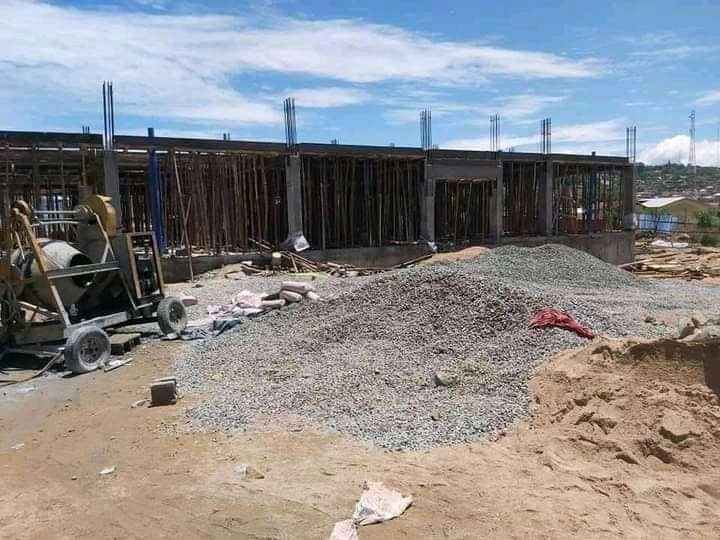 AhmedHa61287429's tweet photo. #GYBisDoingMore!
Ongoing Construction of Referral Hospital Okene........
GYB is working. https://t.co/LSLPUYeQtW