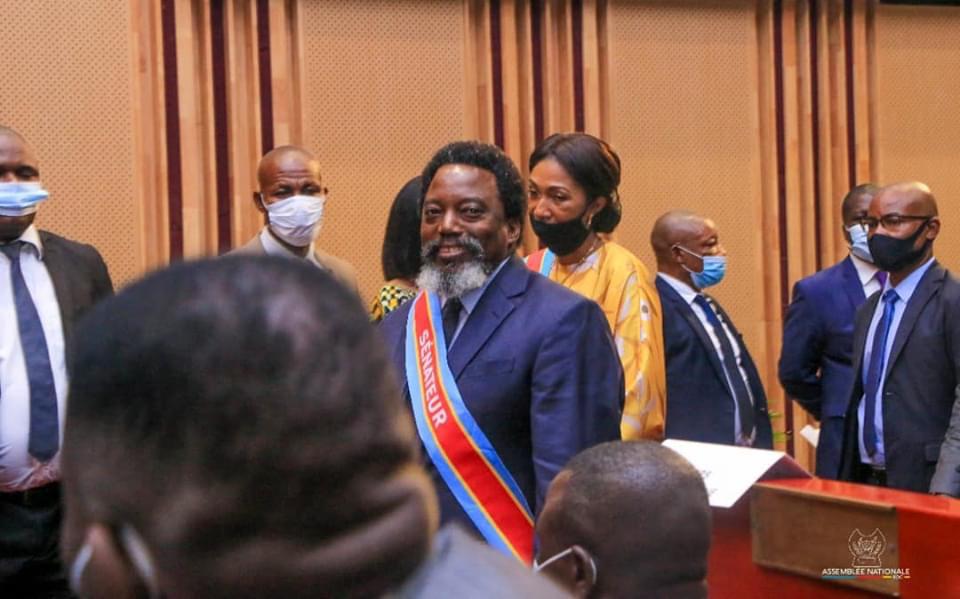 AlutaEnoch's tweet photo. @54ETATS #Kabila la une https://t.co/Fd97cY5aQK