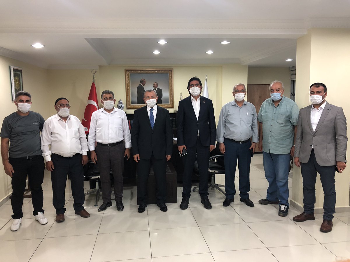 Ağrı- Taşlıçay Belediye başkanı sayın <a href="/ismettas04/">İsmet Taşdemir</a> , Sancaktepe’li Ağrı’lı komşularımızla birlikte ziyaretimize geldiler. Nazik ziyaretleri için teşekkür ederim.
Meslektaş olarak sayın başkanın halka hizmette başarılı olacağına inanıyor, ALLAH tan kolaylıklar diliyorum.