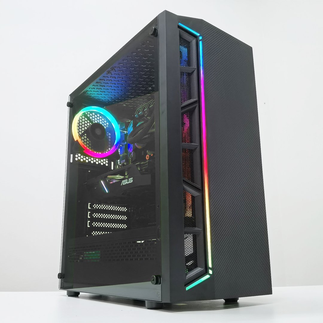 ddrxpt's tweet photo. Estás pronto?! 🔥🔥
Apresentamos-te o DRAGONFIRE, a nossa primeira oferta gaming suave na carteira e forte na performance. Acredita, ele não desilude e vem ao preço baixo de 599€!
Encomenda o teu hoje em https://t.co/DK5s4LoW1R!😉
#ddrx #pcrevolution #gaming #pcgaming #esports https://t.co/sENHVGVety