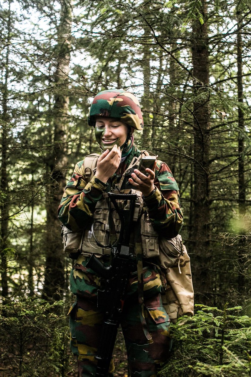 BlogMathilde's tweet photo. #CrownPrincessElisabeth of Belgium started the new school year with a military initiation at Elsenborn (1/2)#EcoleRoyaleMilitaire https://t.co/7AmkBDHTd0