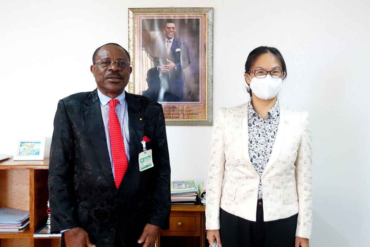 Embajada de China Malabo tweet media