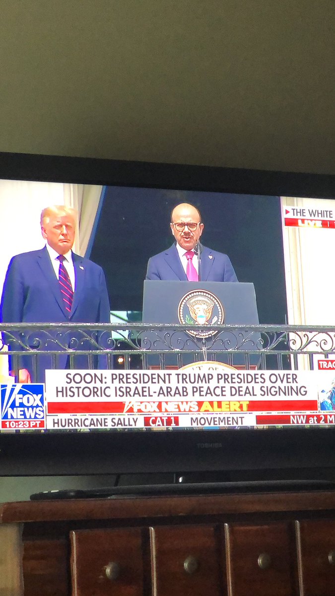 LaDonnaPauls's tweet photo. What an amazing day for the Middle East and for us, as well! This is huge people! #MiddleEast #PeaceInTheMiddleEast #MyPresident @realDonaldTrump #USA #proudofmypresident #UAEIsrael #Bahrain #BahrainIsrael #notadistraction @SpeakerPelosi #buildthetemple https://t.co/efo1GD7DIf