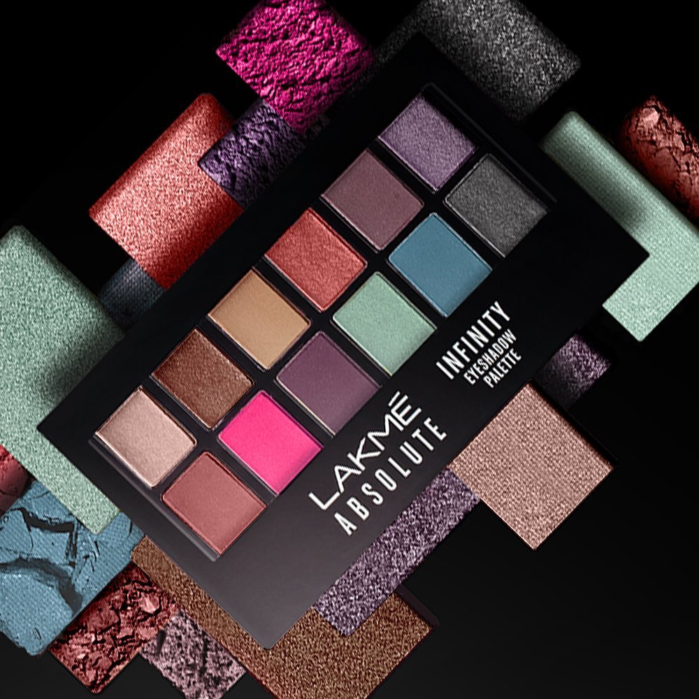 AmazonFashionIn's tweet photo. Let your eyes do the talking!
Get #ReadyAgain to make your eyes stand out with @ILoveLakme Eye shadow range!
Shop now: https://t.co/wBWieJR3Lf
#AmazonBeauty #AmazonBeautyExpert #Beauty #Makeup https://t.co/SCdlNZfRpC