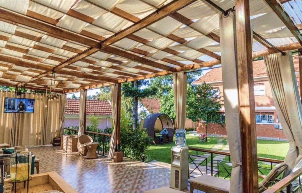 CreationsKente's tweet photo. “KINGS OF PERGOLAS”
#pergola #architecture #contrustion #design #kampala #kentecreations https://t.co/8p3myvpdPF