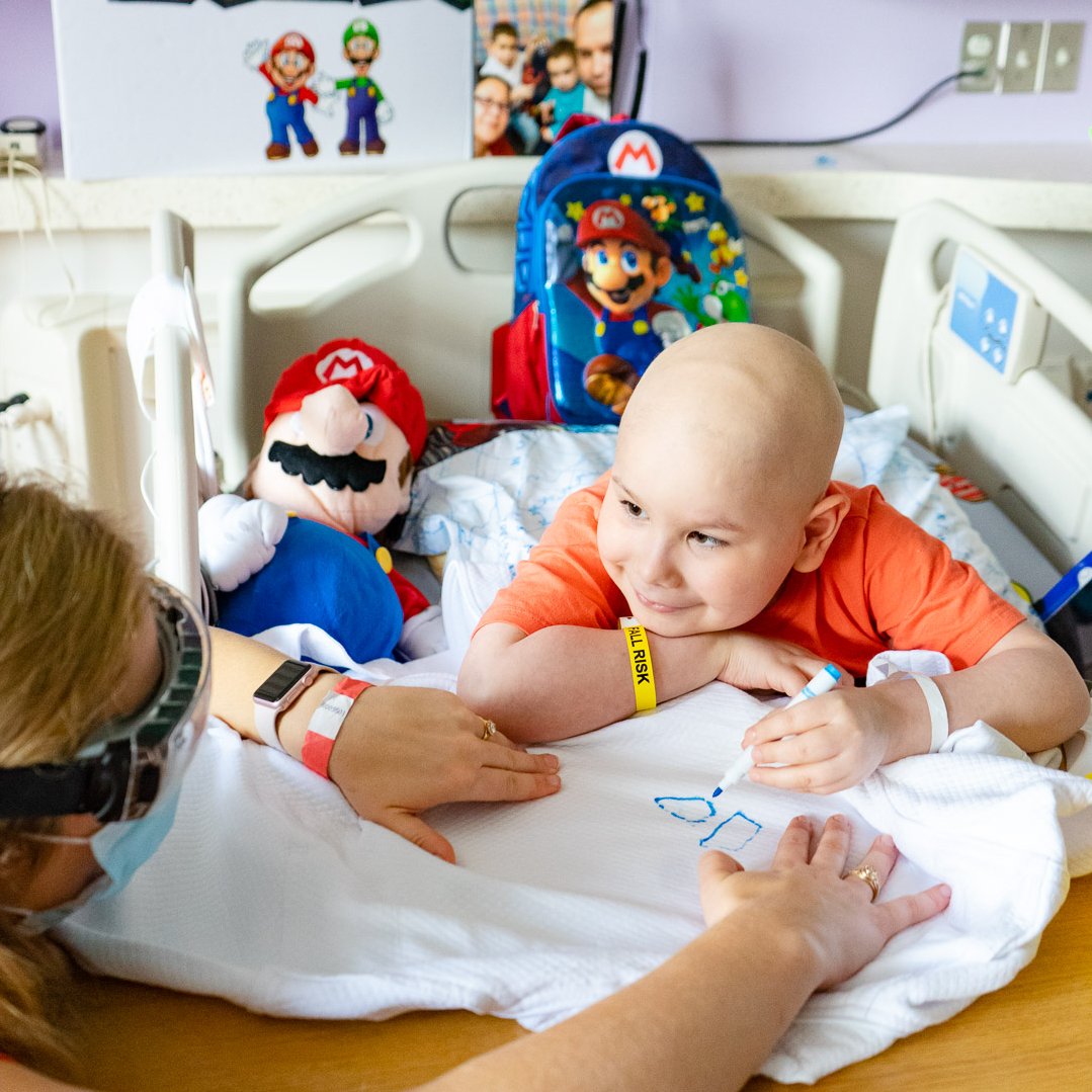TexasChildrens's tweet photo. In honor of #ChildhoodCancerAwarenessMonth, #TexasChildrens is partnering with @Amazon on their #AmazonGoesGold campaign to help raise awareness around childhood cancer. In preparation for #PJammin, patients decorated their own robes and pillowcases! https://t.co/ToCbLHqLpc