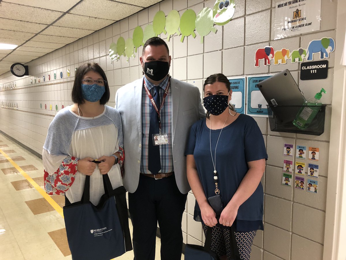 MurrayStateTQI's tweet photo. Our PDS teacher candidate, Emma Joyce (left), is classroom ready at Heath Elementary! Thank you for having us Principal Laine Cooper and Ms. Brittany Keene. #MurrayStatePDS #MurrayStateTQI @murraystcoehs @MCPSchools @heathelementary https://t.co/cT7Zat8kHE