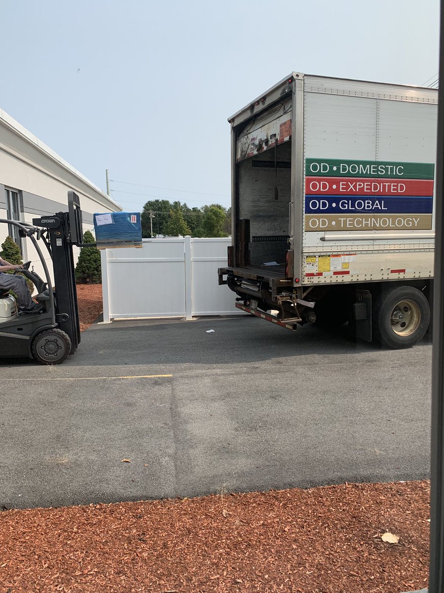 ApiSmartcoat's tweet photo. Luja 20 shipping out to “The Hamptons”, Long Island NY. https://t.co/avxiKqSrmA